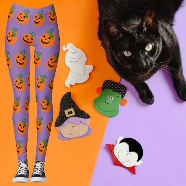Lila Orange Personalisiert Happy Kürbislaterne Leggings (Cute pumpkins on purple background. Perfect for Halloween!)