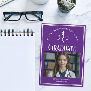 Lila Osteopathisches Medical School Abschluss Foto Ankündigung