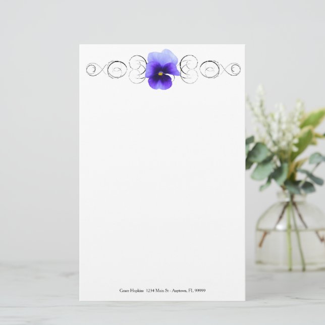 Lila Pansy Personalisiert Stationery Briefpapier (Stehend Vorderseite)