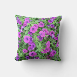 Lila Petunias Pillow Kissen