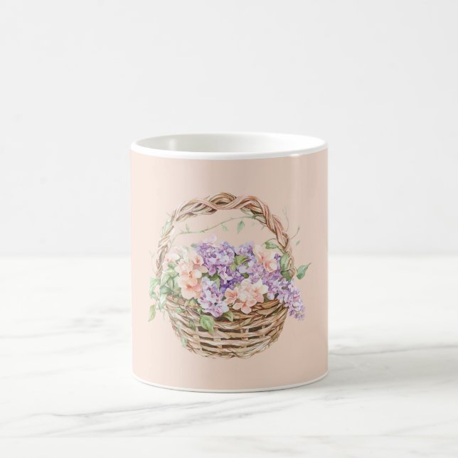 Lila Pfirsichblüten im Korb Kaffeetasse (Mittel)