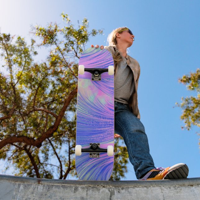 Lila Phoenix Skateboard (Außen 1)