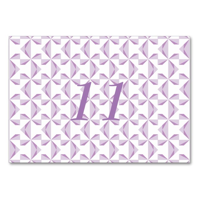 Lila Pinräder Tischnummer (Vorderseite)