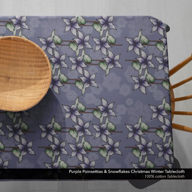 Lila Poinsettias & Snowflakes Weihnachten Tischdecke (Purple Poinsettias & Snowflakes Christmas Tablecloth. Use this Lovely  Tablecloth All Winter Season.)