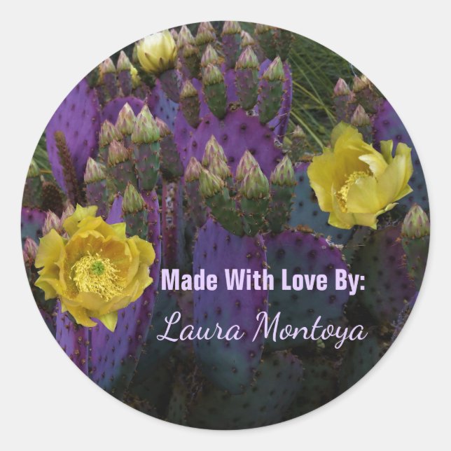 Lila Prickly Birne Opuntia Kaktus Gelbe Blüten Runder Aufkleber (Vorderseite)