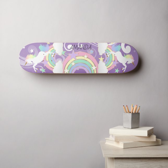 Lila Rainbow Unicorn Skateboard (Wandkunst (Horz))