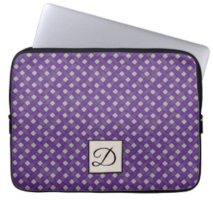 Lila Rattan mit Monogramm auf Custom Gray Laptopschutzhülle