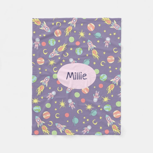 Lila Raummuster und Name des Mädchens Fleecedecke (Vorderseite)