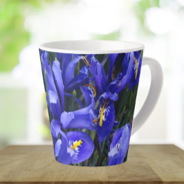 Lila Reticulated Irises Floral Milchtasse