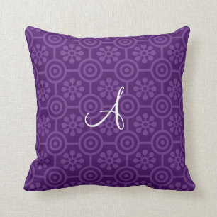 Lila retro Blumen und Kreise des Monogramms Kissen