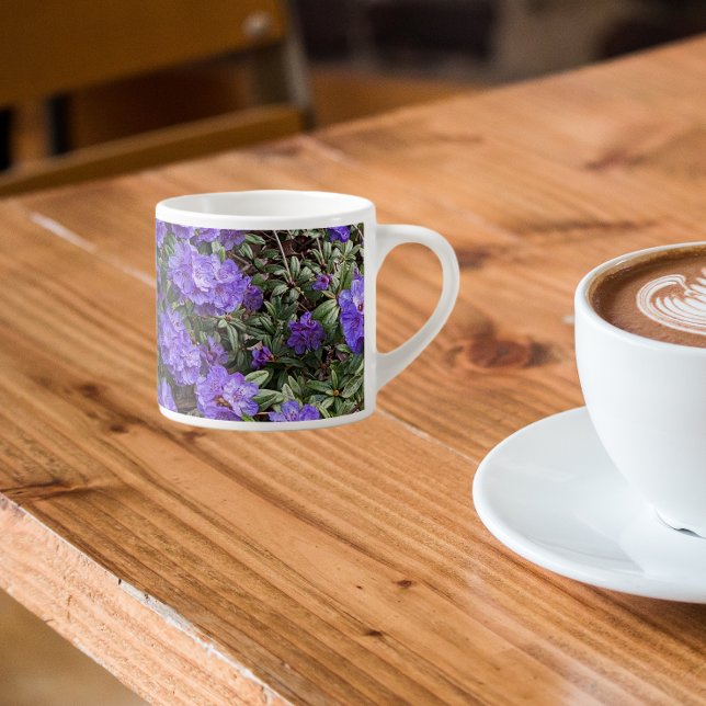 Lila Rhododendron Blooms Bloral Espressotasse (In Situ)