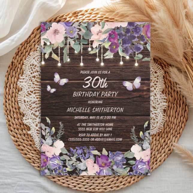 Lila rosa Blume Schmetterlinge Rustikales Holz 30. Einladung (Purple and pink watercolor floral and butterflies on rustic wood 30th birthday party invitation)