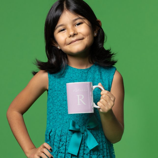 Lila rosa Personalisieren Minimalistisches Monogra Kaffeetasse (Cute pastel Happy Easter Mug with personalized Monogram on back.  White modern script. Pink purple.)