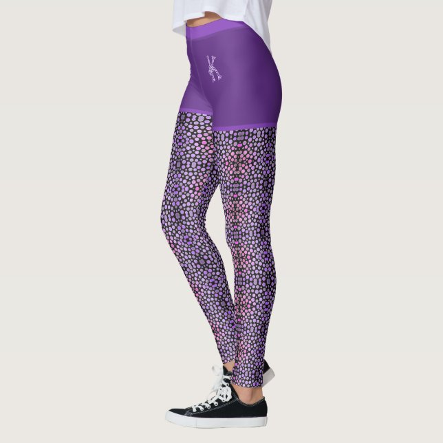 Lila rosa, schwarzes Stoffkreislauf-Muster Monogra Leggings (Links)