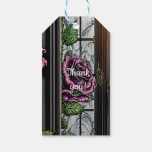 Lila Rose am Fenster - gotischer Stil Geschenkanhänger