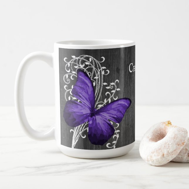 Lila rustikale Schmetterling Personalisierte Kaffe Kaffeetasse (Mit Donut)