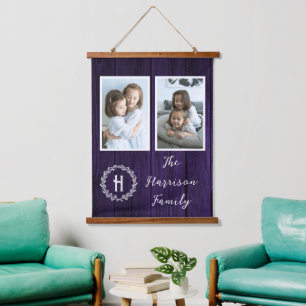 Lila Rustikales Monogramm-Foto Wandteppich Mit Holzrahmen