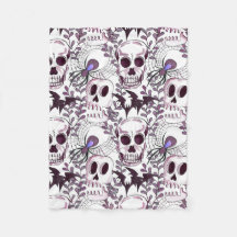 lila Schädel, Fledermäuse und Spinnen