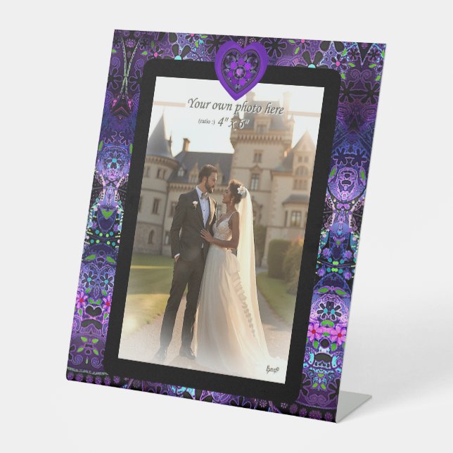 Lila Schirm und Herz.7 Sockelschild (Vorderseite)