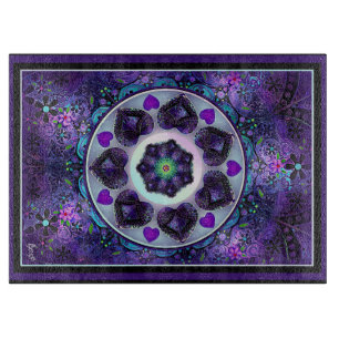 Lila Schirm und Herz Schneidebrett