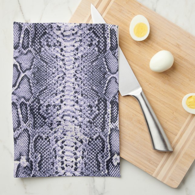 Lila Schlangenhautwerbung Geschirrtuch (Viertel Falte)