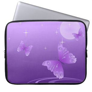 Lila Schmetterling auf dem Dewy See Laptopschutzhülle