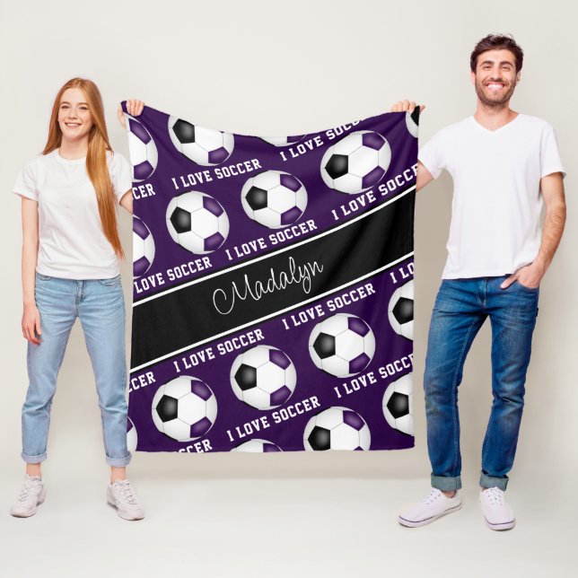 lila schwarze Fußballbälle Fleecedecke (Beispiel)
