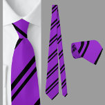 Lila schwarzes Streifenmuster Krawatte<br><div class="desc">Lila schwarz gestreifte Patternhalsbinde.</div>