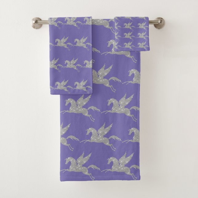 LILA SET SILVER UNICORN PATTERN BADEZIMMER TOWEL (Insitu)