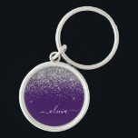 Lila Silver Glitzer Girly Glam Monogram Schlüsselanhänger<br><div class="desc">Silver und Lila Sparkle Glitzer Script Monogram Name Keychains (Key Chain). Das macht den perfekten 16 Geburtstag,  Hochzeit,  Brautparty,  Jubiläum,  Babydusche oder Junggeselinnen-Abschied Geschenk für jemanden,  der Lieben glamourösen Luxus und schicke Stile.</div>