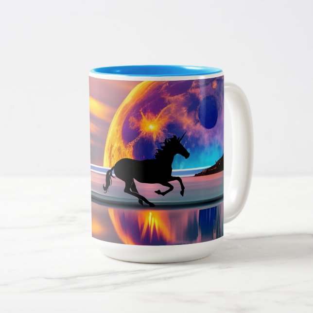 Lila Sonnenuntergang, Einhörner, Vollmond am Stran Zweifarbige Tasse (VorderseiteRechts)