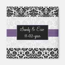 lila Speichern des Datums-Magneten