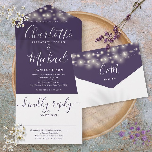 Lila String Lights Elegante Script-Hochzeit All In One Einladung (Purple String Lights Elegant Script Wedding All In One Invitation)
