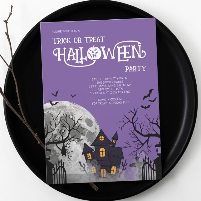 Lila Süßes oder Saures Halloween-Kostenüm-Party Einladung (Purple Trick or Treat Halloween Costume Party Invitation)