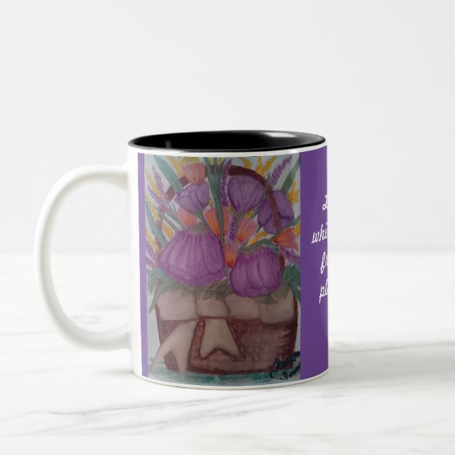 Lila Tasse, violette Blumen, Helen Keller Gedicht Zweifarbige Tasse (Links)