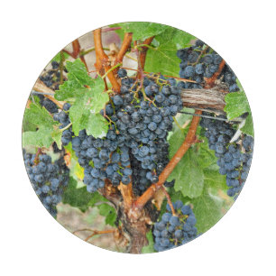 Lila Trauben Schneidebrett