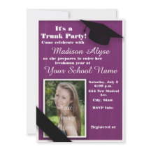 Lila Trunk Uni Party Foto