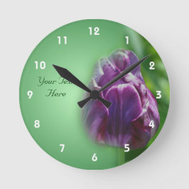 Lila Tulip-Blume Personalisiert Runde Wanduhr