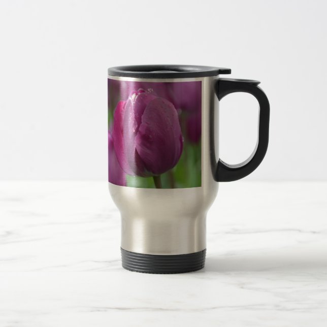 Lila Tulip mit Wassertropfen Reisebecher (Rechts)