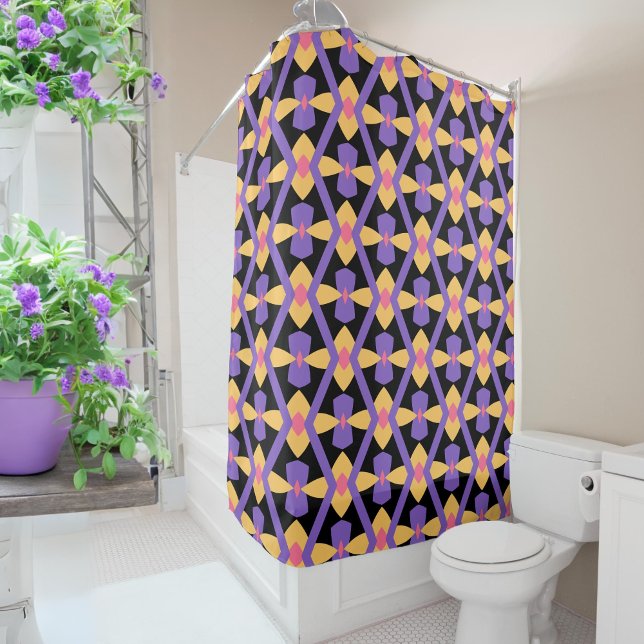 Lila und gelb dekoriert duschvorhang (Von Creator hochgeladen)
