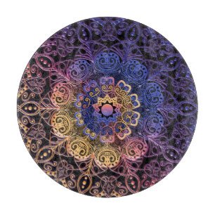 Lila und gelbe Mandala: handgezeichnet Design Schneidebrett
