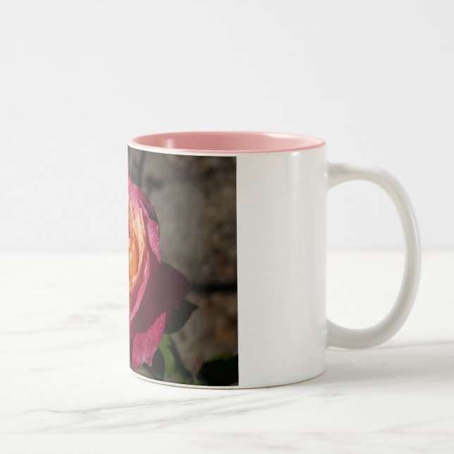 Lila und gelbe Rosen-Kaffee-Tasse Zweifarbige Tasse (Rechts)