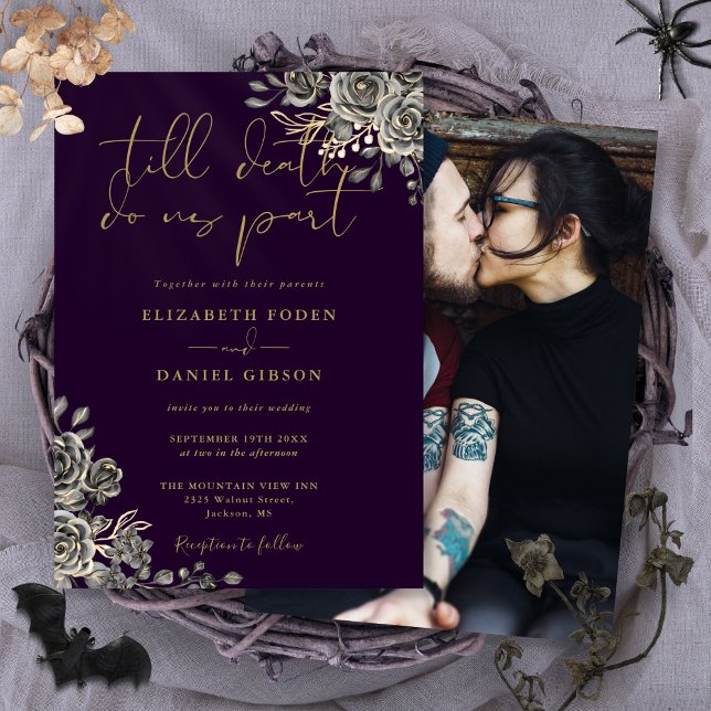 Lila und goldene Gothic-Rose Foto Hochzeit Einladung (Purple And Gold Gothic Roses Floral Photo Wedding Invitation)