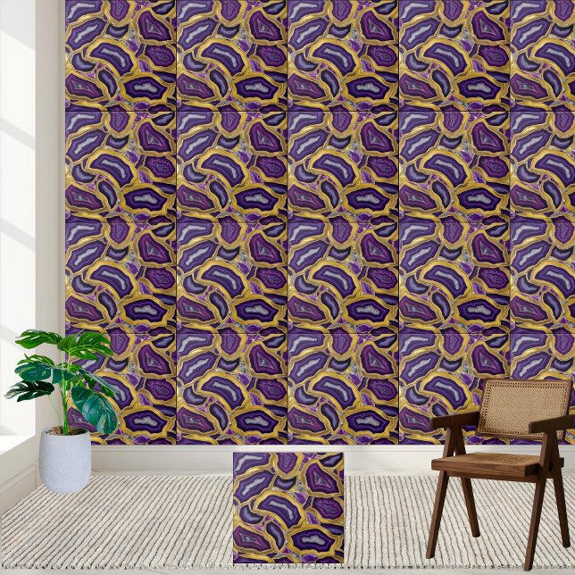 Lila und goldenes Geode-Muster Fliese (Purple and Gold Geode Tile Pattern)