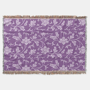Lila und lavendelfarbenes Blumenmuster Decke