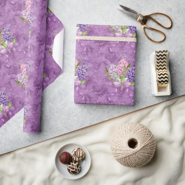 Lila und rosa Lilacs Geschenkpapier (Kunsthandwerk)