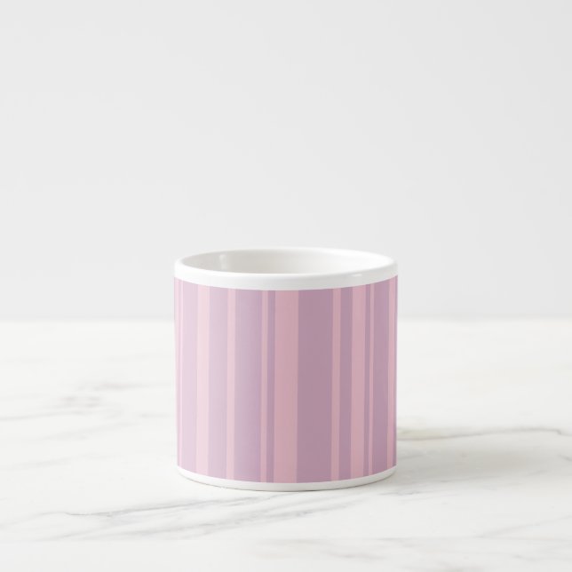 Lila- und Rosa-Linienmuster Espressotasse (Vorderseite)