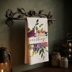 Lila und rote Aquarell-Blumen personalisiert Geschirrtuch