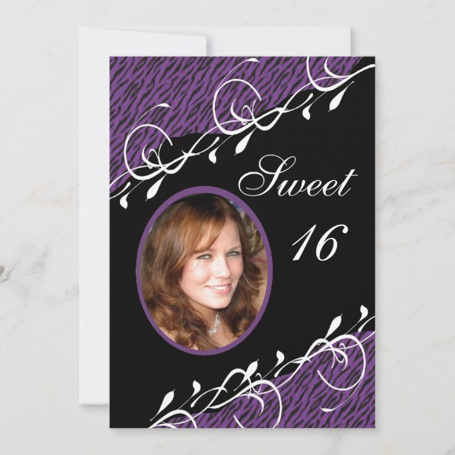 Lila und schwarz Zebra Print Sweet 16 Einladung (Vorderseite)