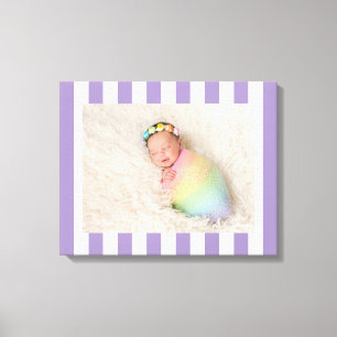 Lila und weiße Streifen Neues Baby Mädchen Foto Leinwanddruck
